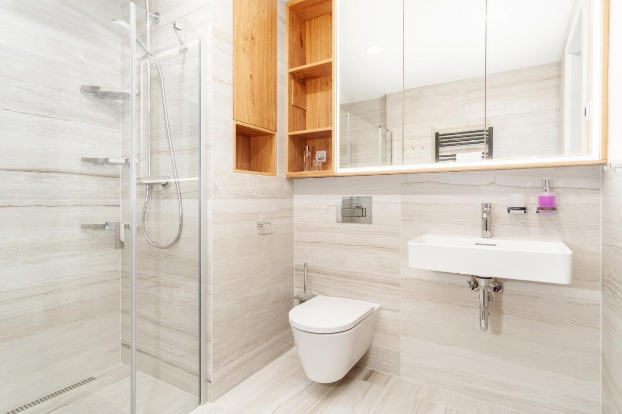 Prague Days - Premium Apartments - Balcony Bagian luar foto