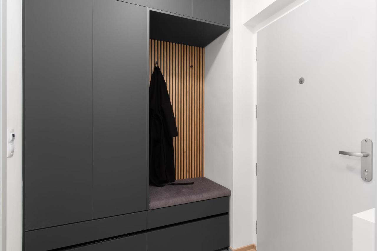 Prague Days - Premium Apartments - Balcony Bagian luar foto