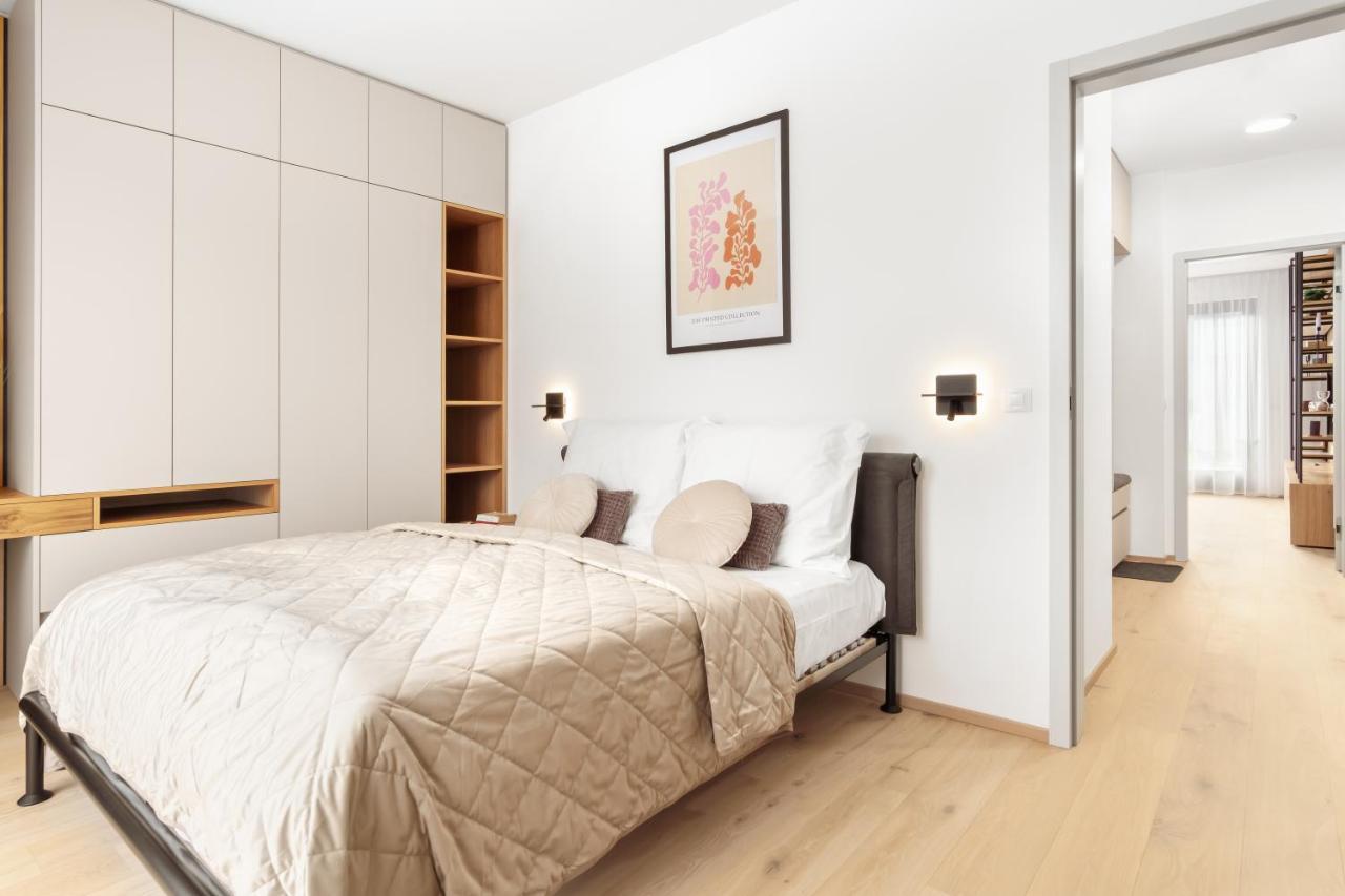 Prague Days - Premium Apartments - Balcony Bagian luar foto