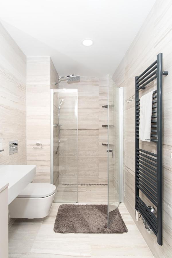 Prague Days - Premium Apartments - Balcony Bagian luar foto