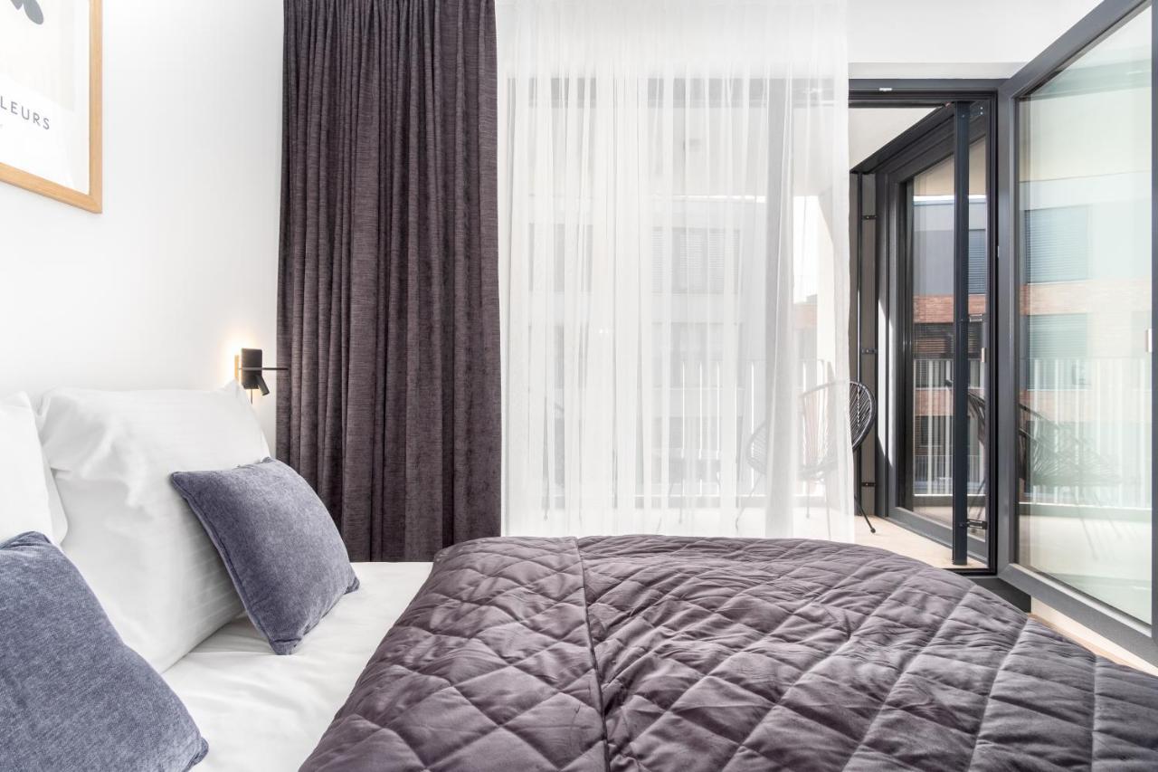 Prague Days - Premium Apartments - Balcony Bagian luar foto